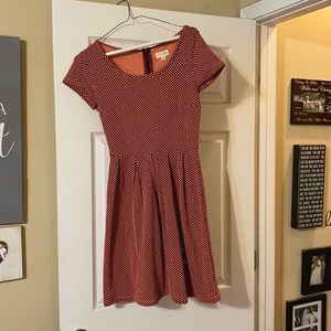 Madison Jules size xs dress. It looks like it’s brand new.